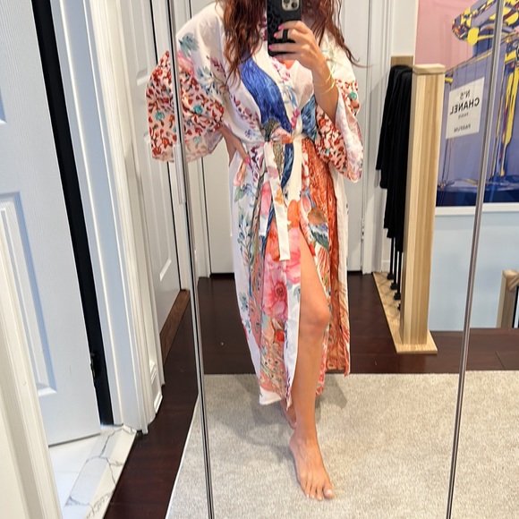 Floral Print Women's Swim Coverup - Picture 4 of 8